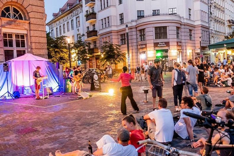 Berlin Mal Anders Erleben - Hier Tobt Das Leben Ngoại thất bức ảnh